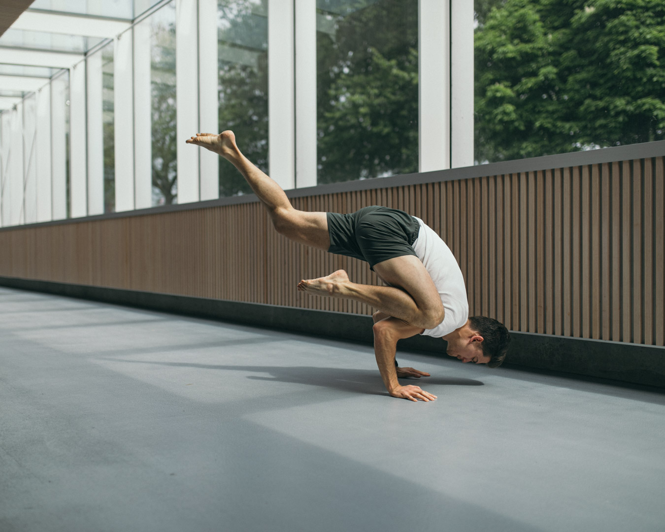 Ivan Cook Super Flow Move teacher at Yogaground Rotterdam Yoga Studio & Gym